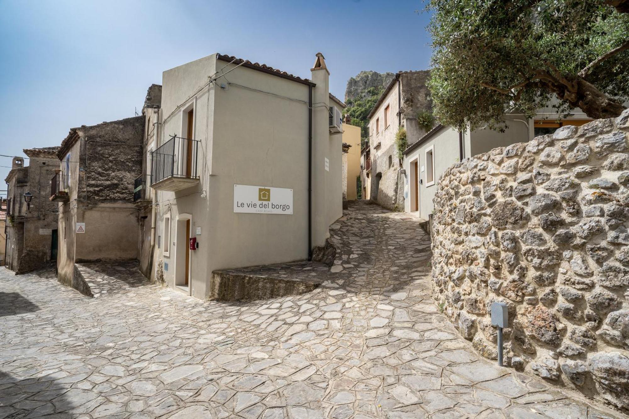 Le Vie Del Borgo Vila Civita Exterior foto