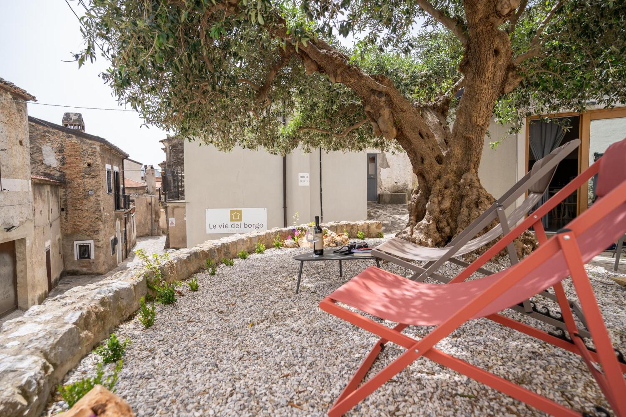 Le Vie Del Borgo Vila Civita Exterior foto